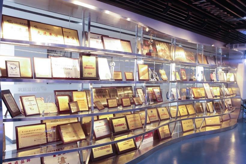 達夢展廳部分榮譽展示(1)